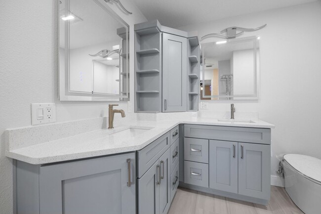 Building Photo - 1228 Carvello Dr
