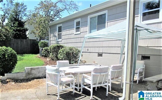 Building Photo - 4037 Crosshaven Dr