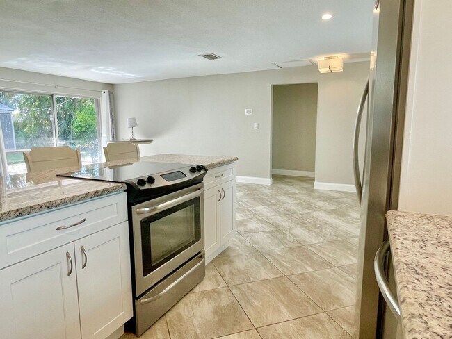 Building Photo - Newly Remodeled 3 Bedroom 2 Bathroom House...