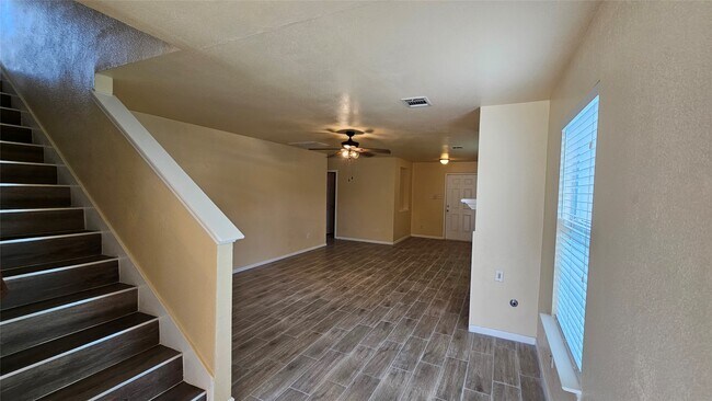Building Photo - 22135 Greengate Dr