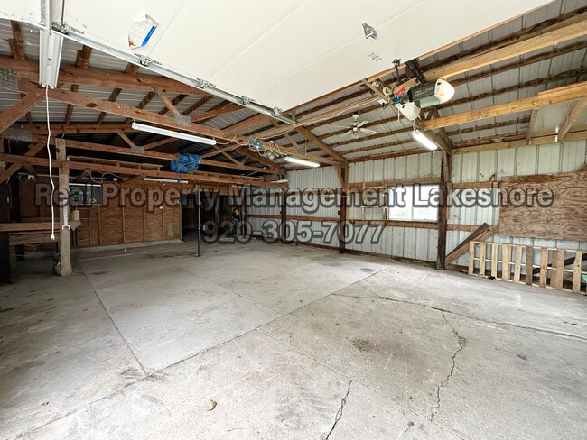 Building Photo - Peaceful 3 Bedroom, 2 Bathroom House for R...