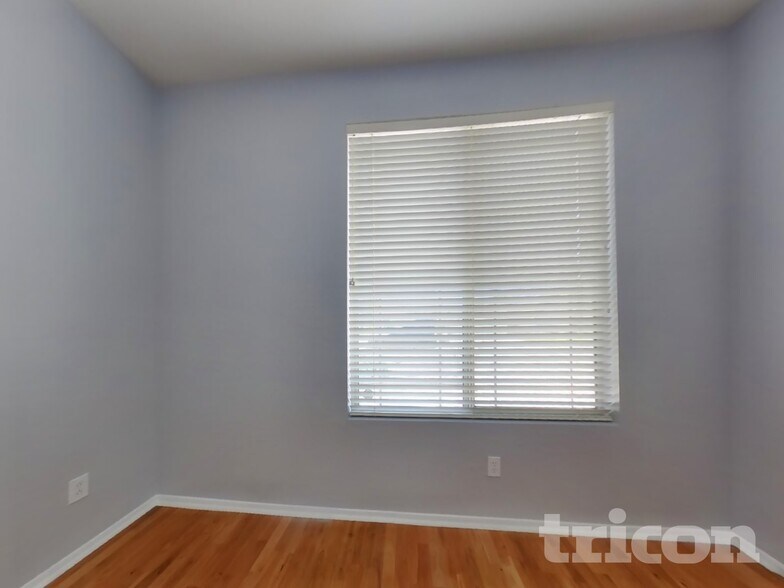 Building Photo - 6147 W Oraibi Dr