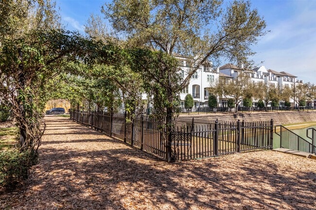 Building Photo - 2711 Arabelle Grove