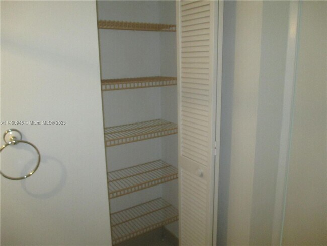 Building Photo - 1865 Brickell Ave