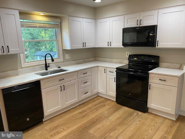 Building Photo - 2205 Colonial Woods Dr