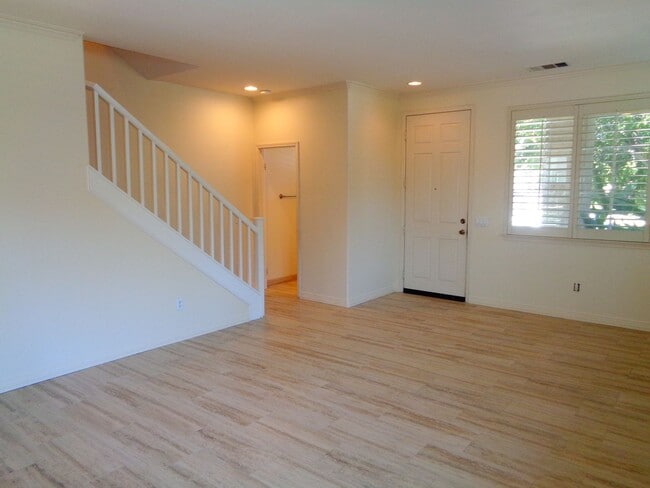 Building Photo - 1551 N Poconos Cir