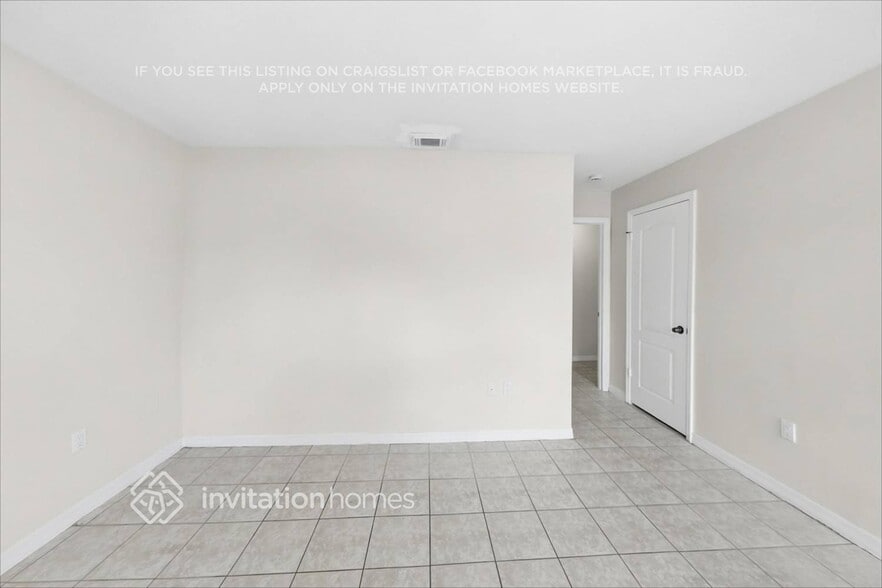 Building Photo - 957 NW 128th Pl