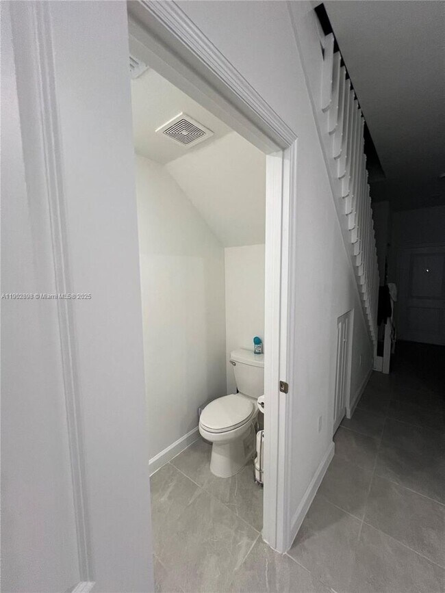 Building Photo - 12142 NW 24th Ct