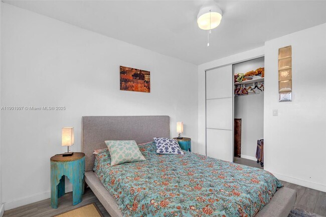 Building Photo - 13105 Ixora Ct