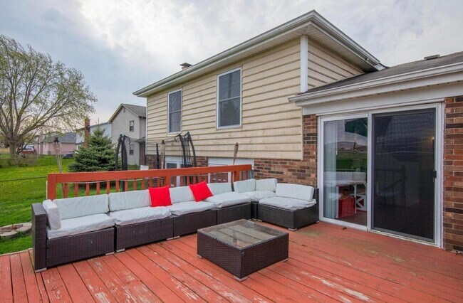 Building Photo - 5726 Countrie View Ct