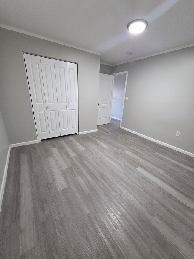 Building Photo - 2210 Capri Ave