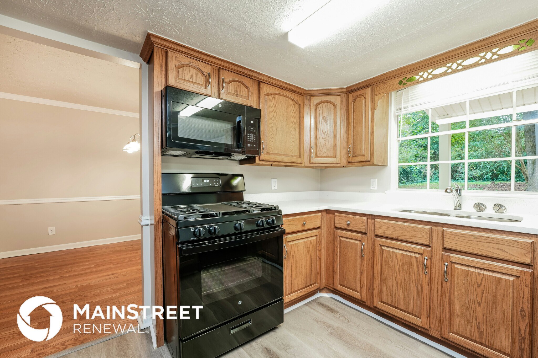 Building Photo - 103 Parkview Dr