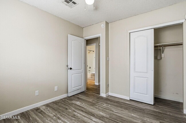 Building Photo - 11764 Balladeer Ave