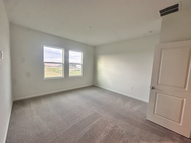 Building Photo - 2423 Bevel Ln