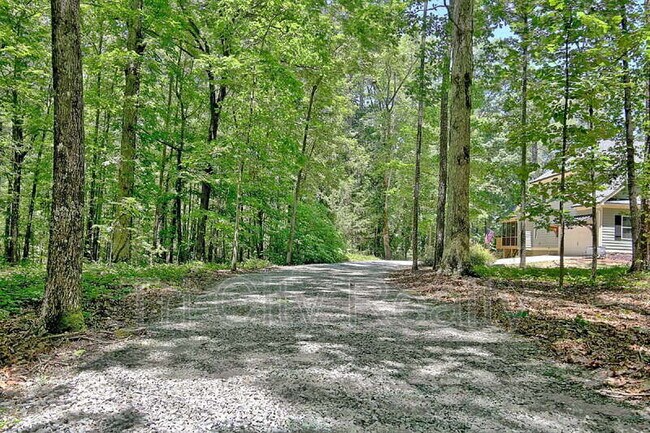 Building Photo - 175 Ridgeway Ct