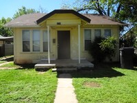 Building Photo - 2116 Yale Ave
