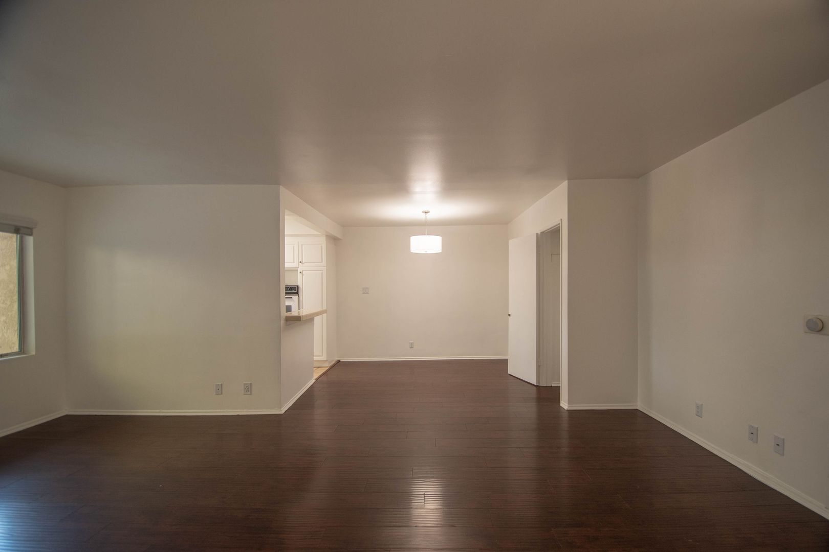 Building Photo - 14706 Dickens St