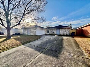 Building Photo - 107 Dixie Cir