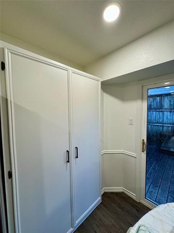 Building Photo - 10506 Pagewood Dr