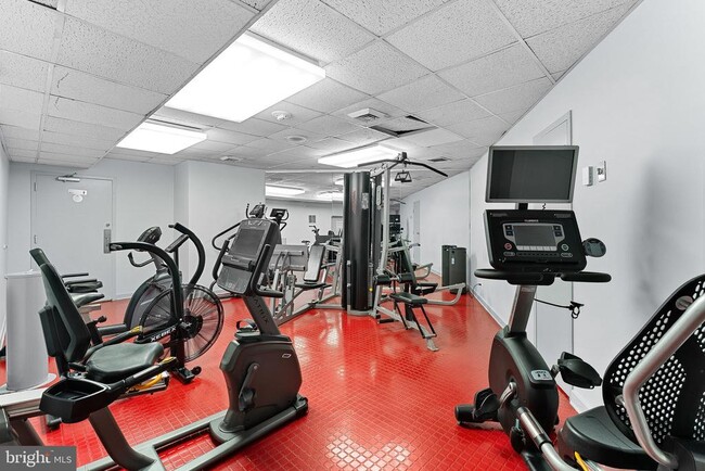 Building Photo - 4601 N Park Ave