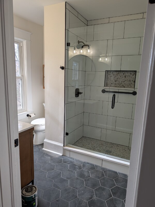 Building Photo - 2226 Windsor Ave SW