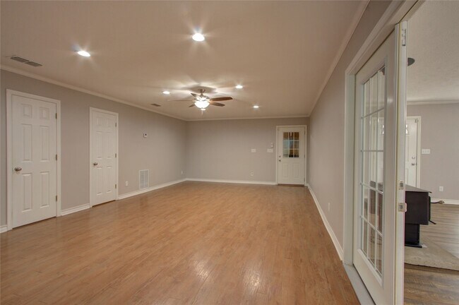 Building Photo - 720 Tennessee Acres Dr