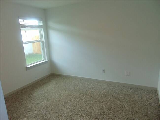 Building Photo - 6918 Morales Way