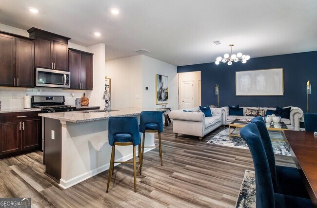 Building Photo - 242 Warbler Wy
