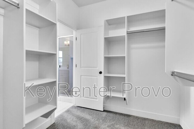 Building Photo - 275 N 600 W