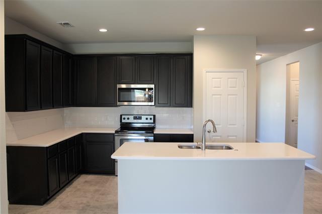 Building Photo - 5529 Las Lomas Ln