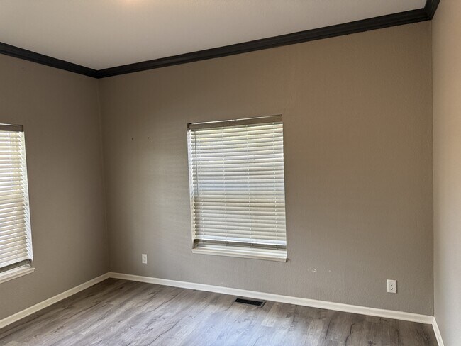 Building Photo - 14162 Hwy P