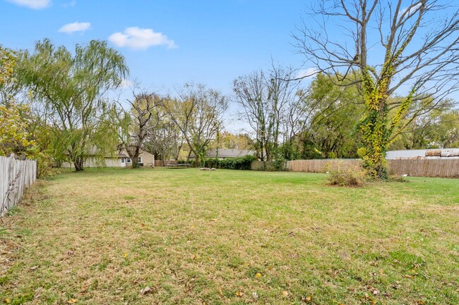 Building Photo - Beautifully Remodeled 4 Bedroom 2 bath Home