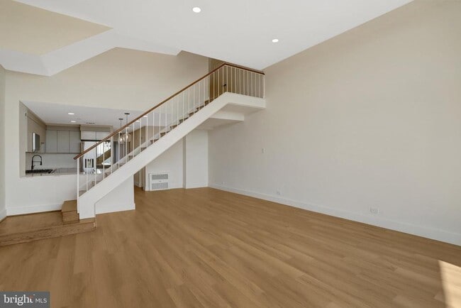Building Photo - 1200 N Nash St