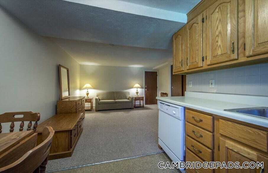 Building Photo - 9 Chester St