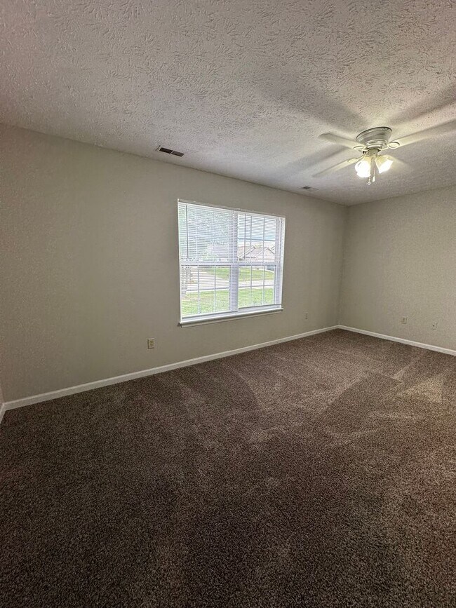 Building Photo - 3 Bedroom Home in West Lafayette - AVAILABLE IN FEBRUARY