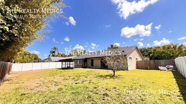 Building Photo - 10535 Abingdon Chase