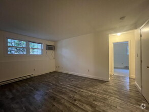 Building Photo - 2 Bedroom Condo in Madison Arms