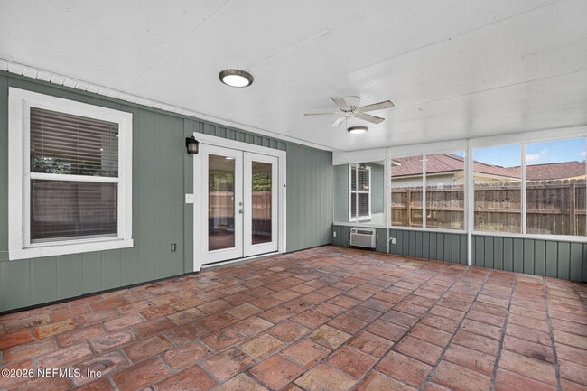 Building Photo - 3183 Wavering Ln