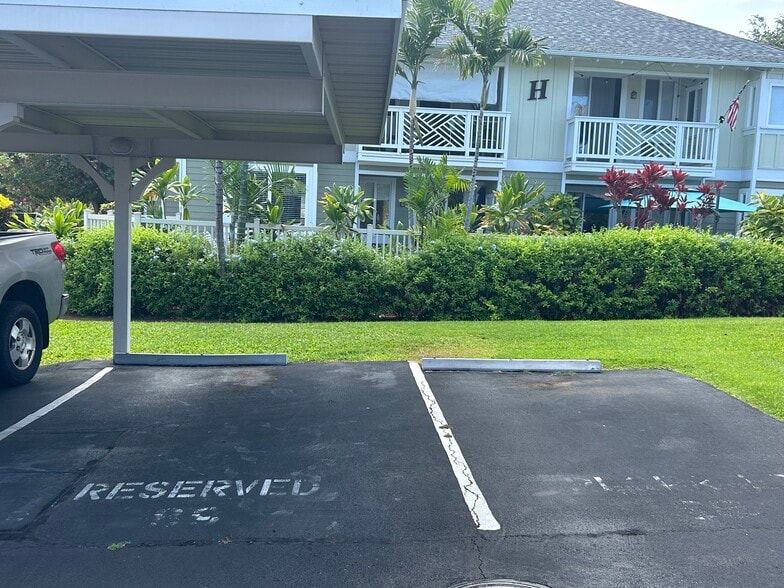 Reserved Parking spots (2) fronting unit - 75-6009 Alii Dr