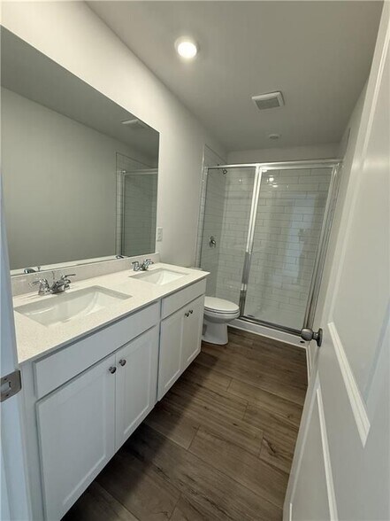 Building Photo - 156 Milledge Cmns Dr NE