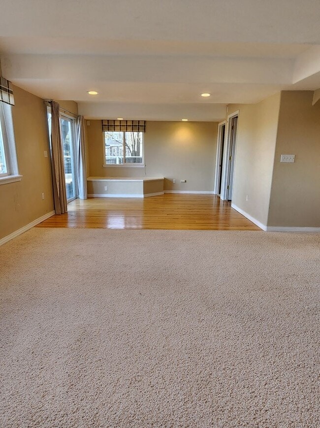 Building Photo - Parker home in Desired Stonegate Neighborhood!