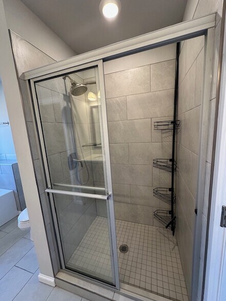 Building Photo - 10505 Turtle Back Dr