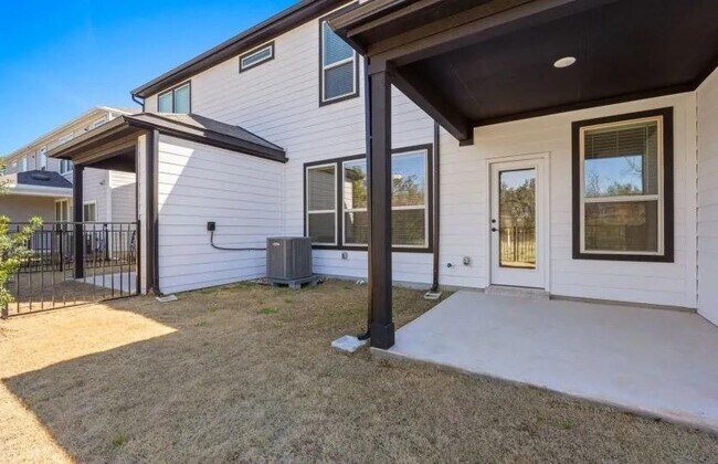 Building Photo - 2725 Woodall Dr
