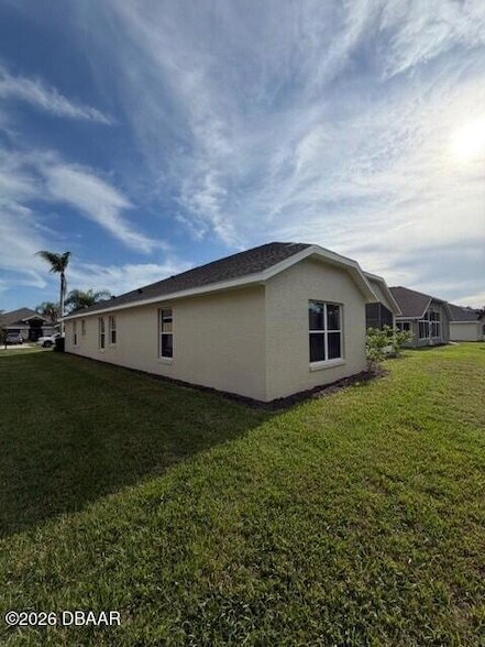 Building Photo - 1459 Areca Palm Dr