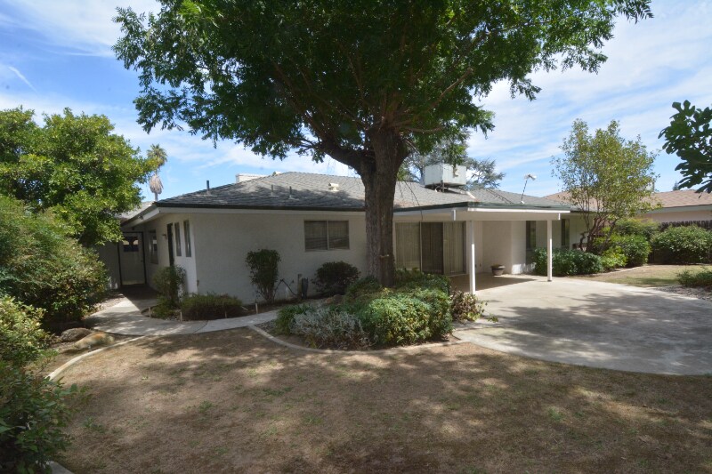 Building Photo - 6017 Friant Dr