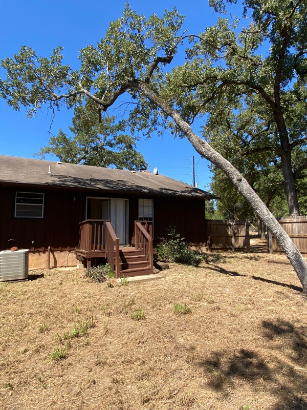 Building Photo - 175 Shawnee Dr