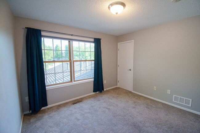 Building Photo - 3046 River Falls Rd NW