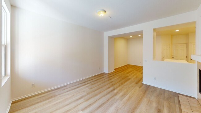 Building Photo - 7870 Via Belfiore