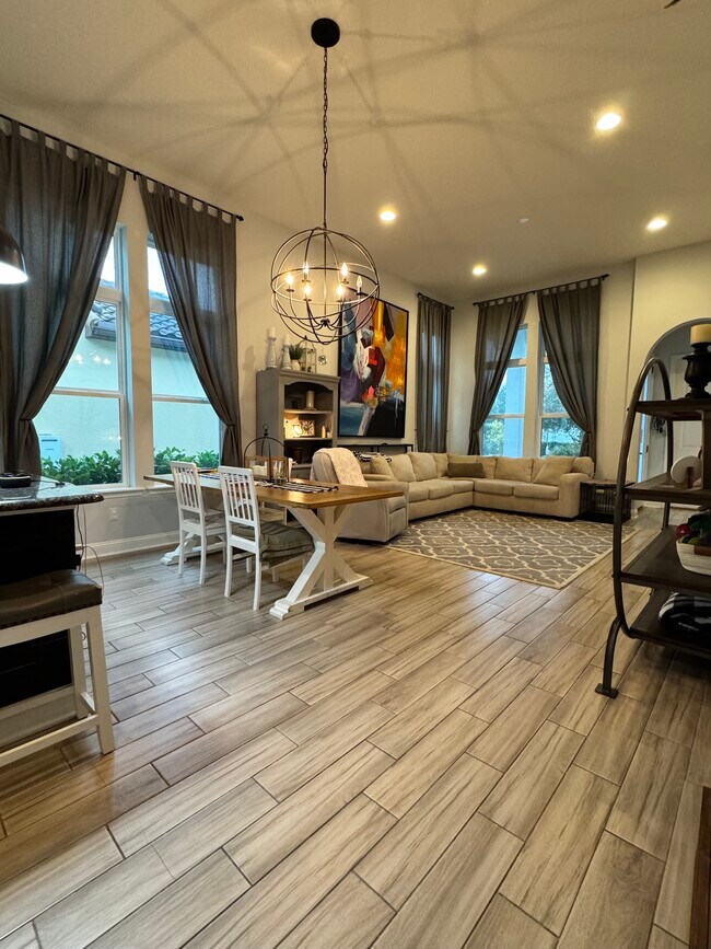 Building Photo - 55 Cortona Ln