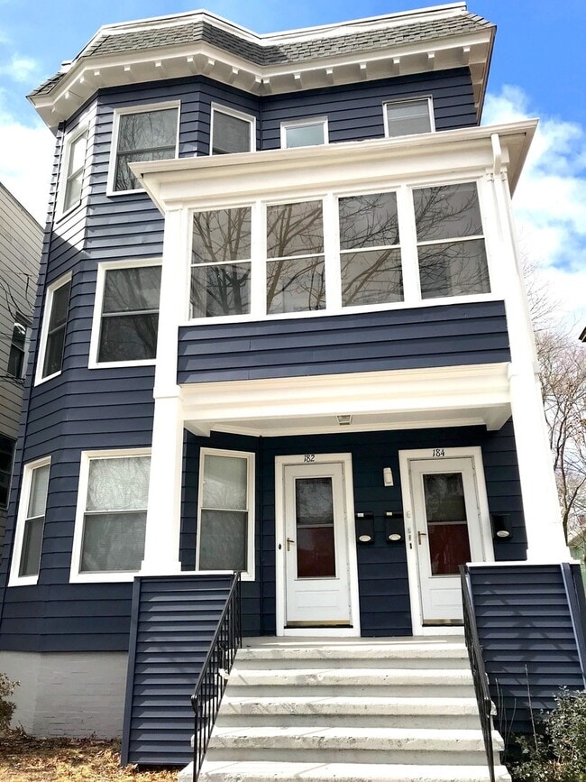 Building Photo - 182-184 Foster Street